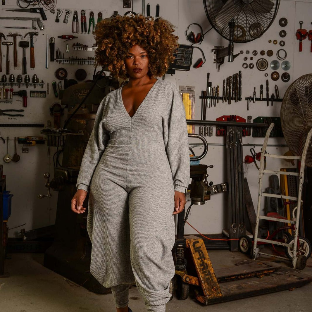 Ribbed Solid Deep‑V Harem Jumpsuit