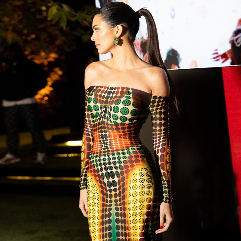 Long-sleeved off-shoulder printed fitted dress