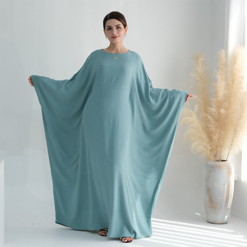 Loose and elegant batwing sleeve robe
