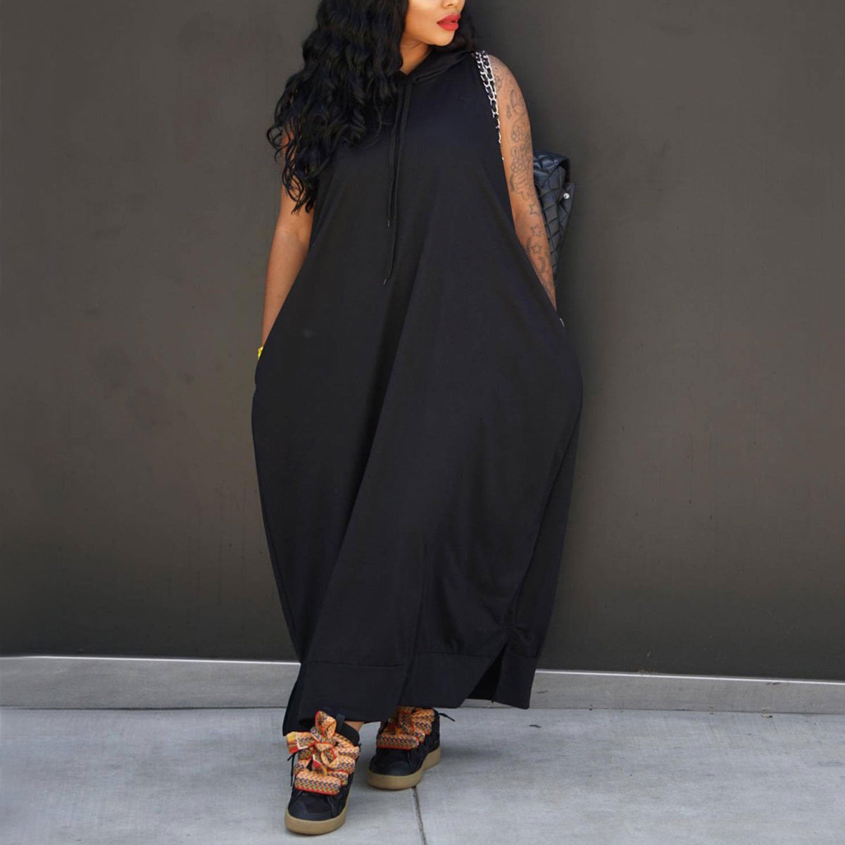 Sleeveless hooded loose-fitting dress