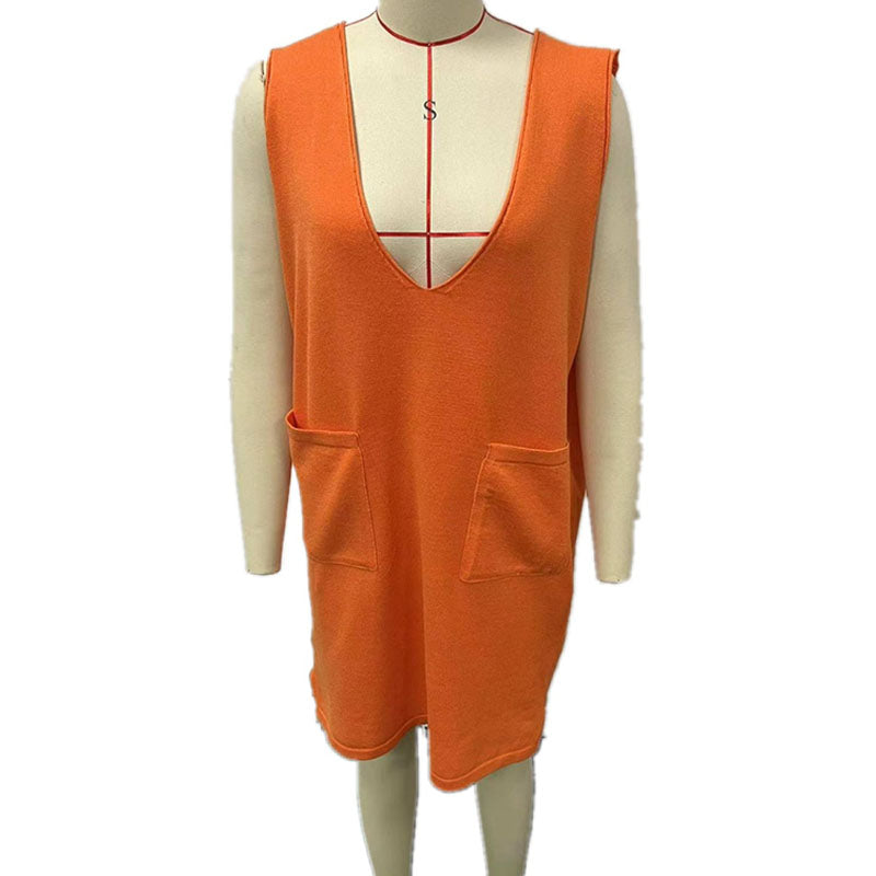Loose V-neck pinafore dress